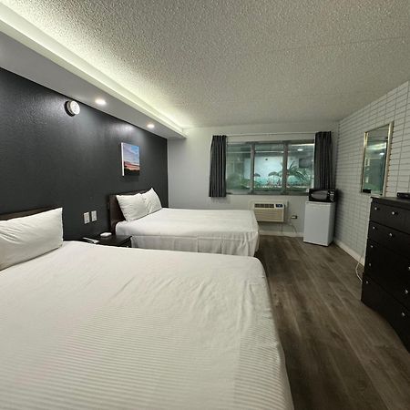 Travelodge By Wyndham Winnipeg Airport Dış mekan fotoğraf