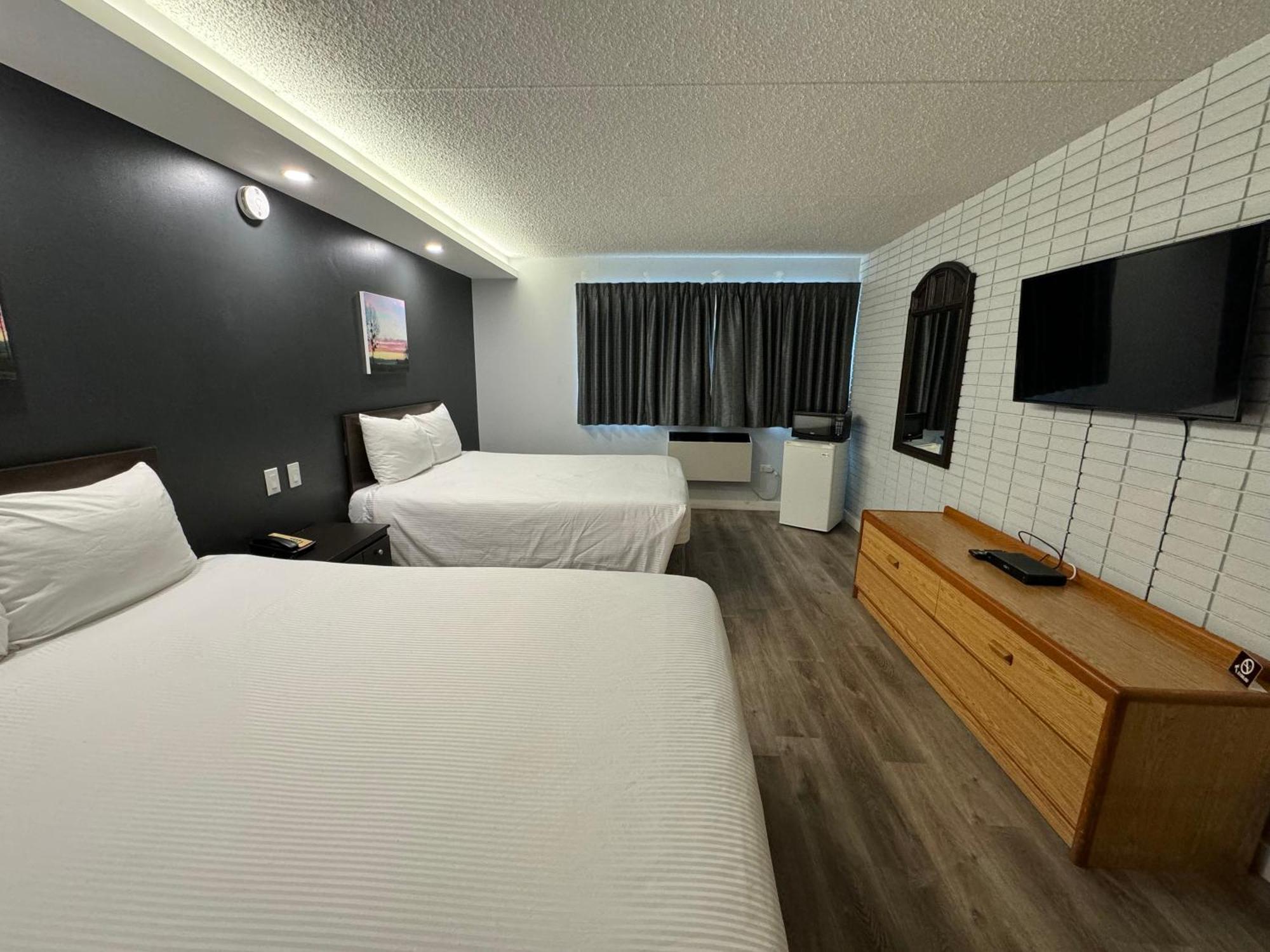Travelodge By Wyndham Winnipeg Airport Dış mekan fotoğraf