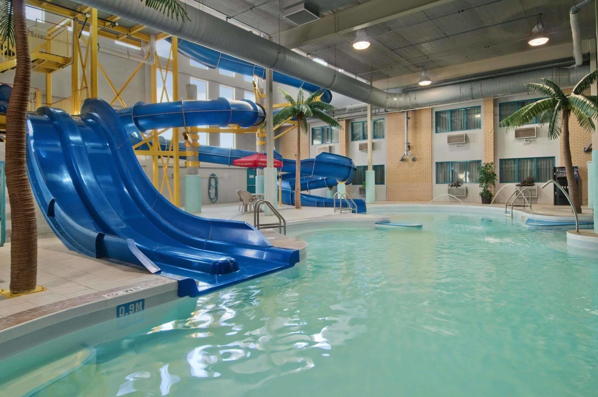 Travelodge By Wyndham Winnipeg Airport Dış mekan fotoğraf